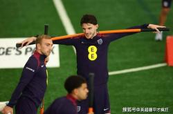 乐鱼app-关于欧冠今晨走向成谜，皇家社会临场应变，话题不断，资深球员宣示担当的信息-乐鱼app