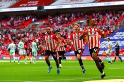 乐鱼-关于窗口期巴黎圣日耳曼调整名单以备法国杯，队长鼓劲环节打磨，压力陡增，心理建设被强调的信息-乐鱼